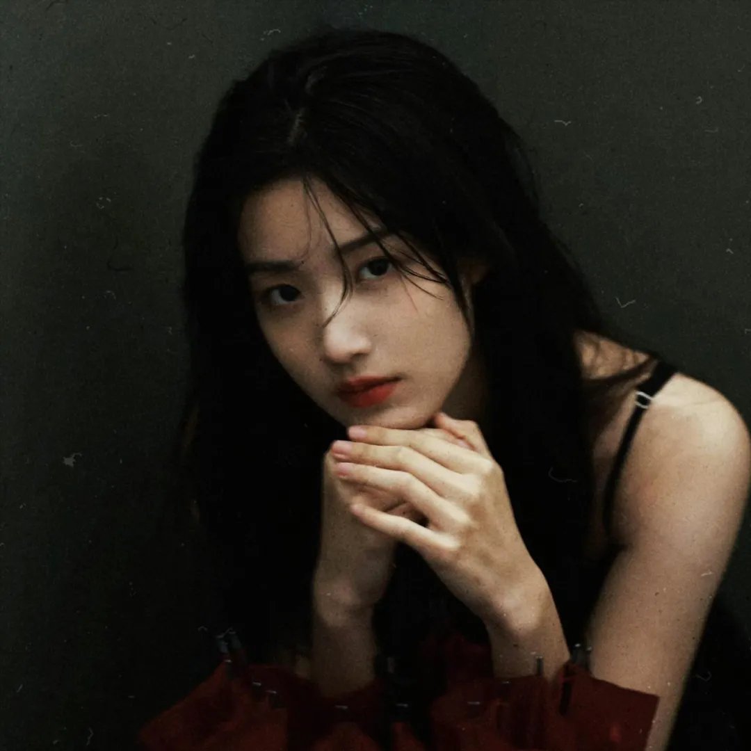 我才不信你是个王子呢